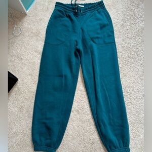 Abercrombie and Fitch Essentials Sunday Sweatpants